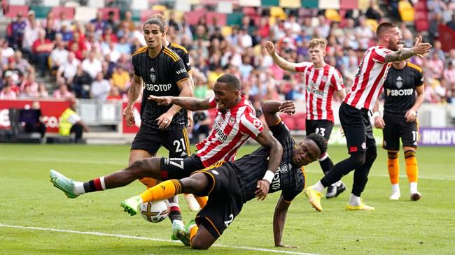 Leeds đang lép vế hơn Nottingham Forest theo UK88